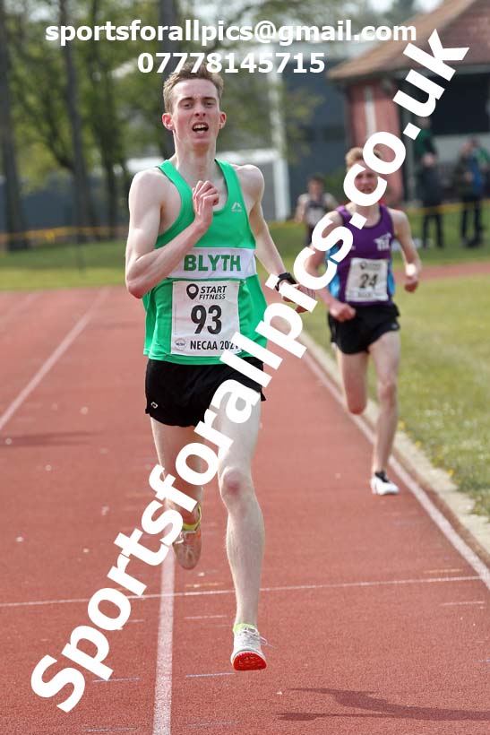 3000 metres, 2021 NECAA Open Graded Meeting, Morpeth. Photo: David T. Hewitson/Sports for All Pics